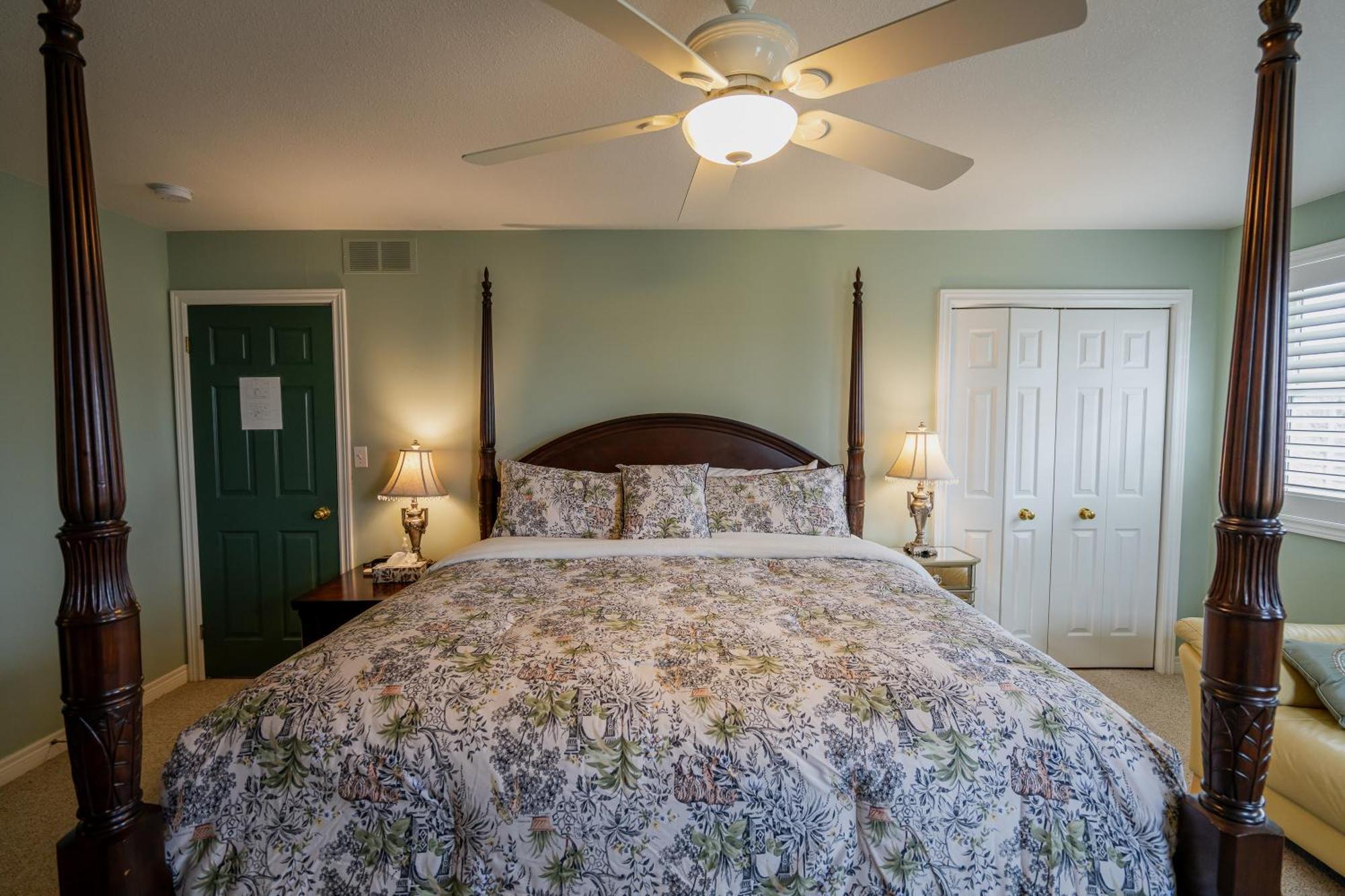 ナイアガラオンザレイク Old Town Country Landing Bed & Breakfast エクステリア 写真