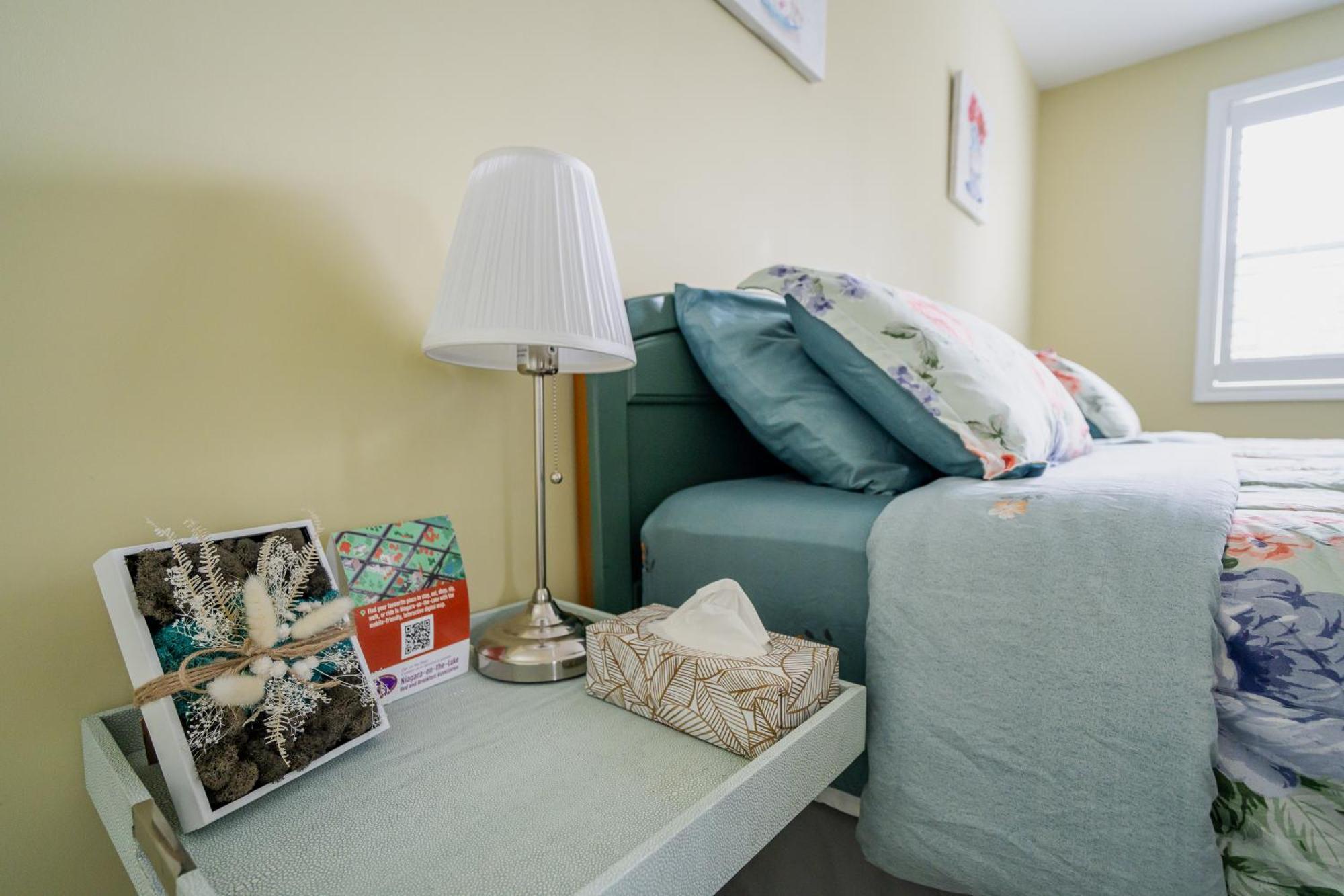ナイアガラオンザレイク Old Town Country Landing Bed & Breakfast エクステリア 写真
