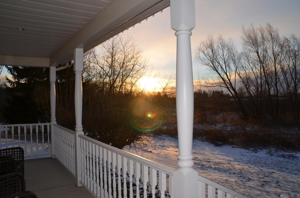 ナイアガラオンザレイク Old Town Country Landing Bed & Breakfast エクステリア 写真